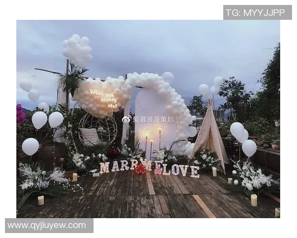 足球巨星浪漫策划绿茵场求婚现场感动全场见证真爱瞬间